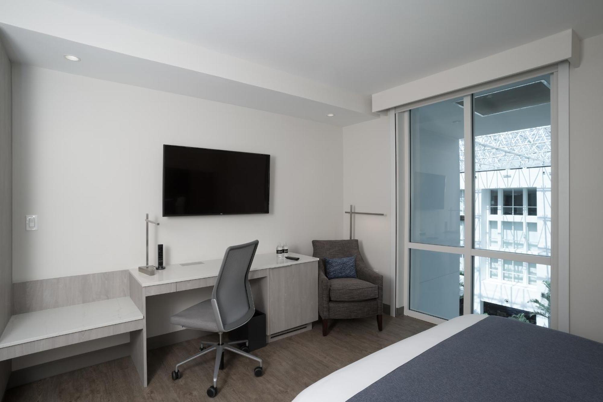 Innovation Hotel Naples Park Extérieur photo